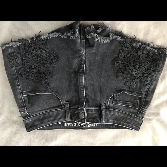 American Eagle Outfitters Pants - American Eagle shorts